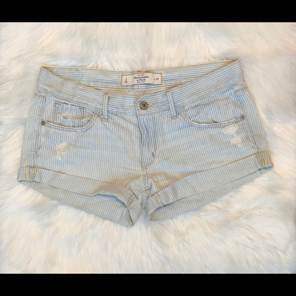 *4/$30* Abercrombie & Fitch Pinstriped Shorts
